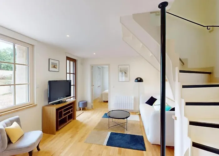 Au Bord De L'odon Louvigny (Calvados)